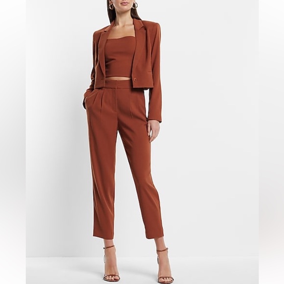 🔥🔥🔥NEW Express Stylist Super High Waisted Pleated Ankle Petite Short Pants 8S - Picture 4 of 6